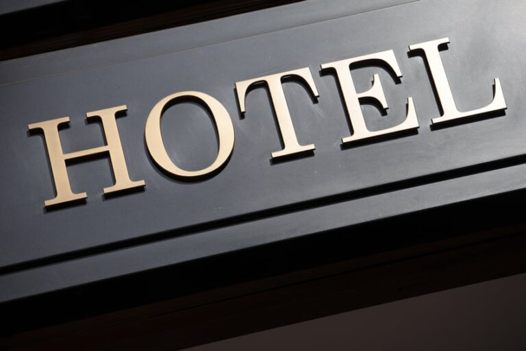 Hyatt Regency Düsseldorf – High Class Hotel für High Class Escort